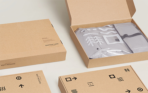 Accessories And Packaging