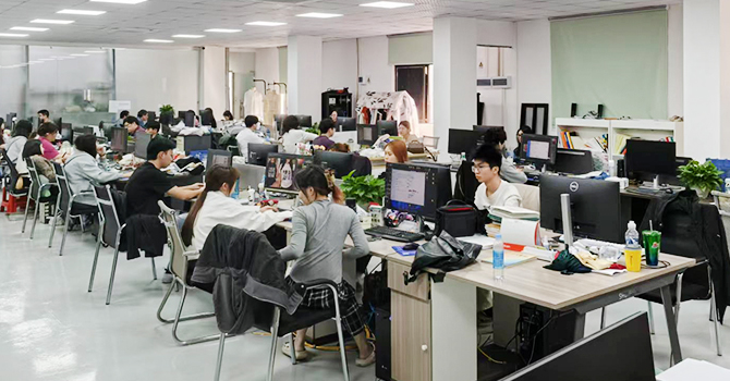 A 40-Person Team of Experienced Designers And Pattern makers